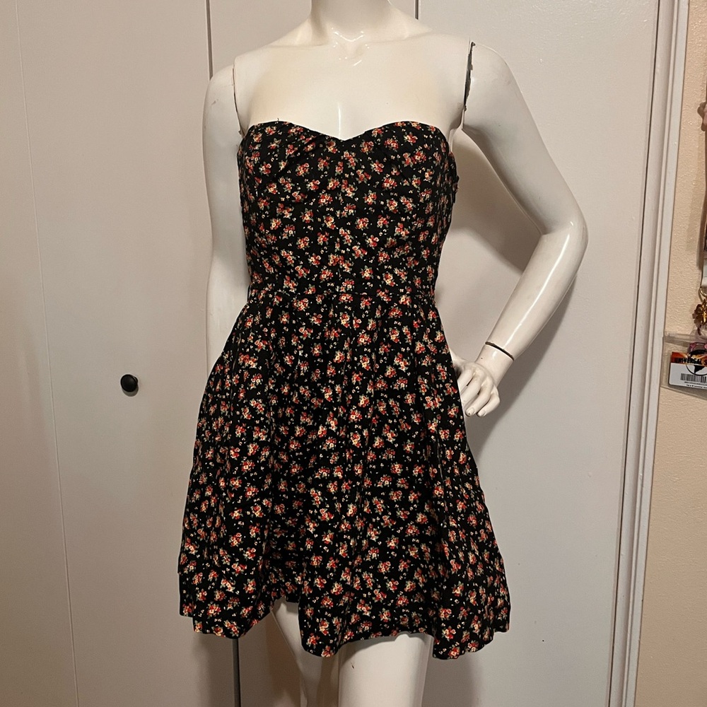 Forever 21 Black Floral Mini Dress